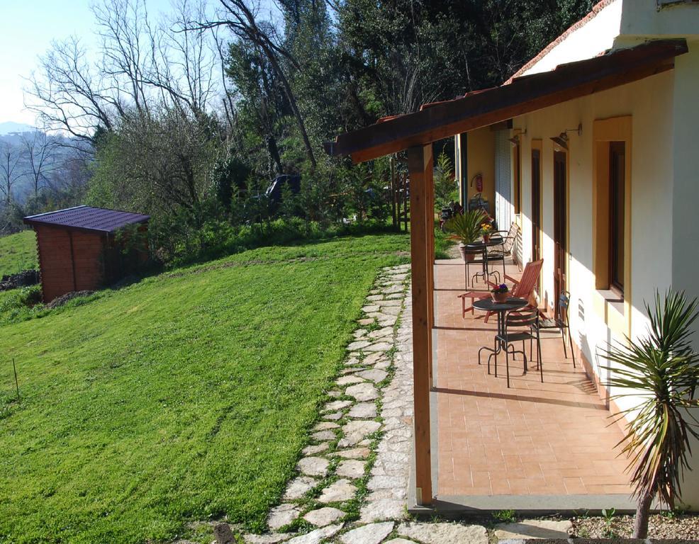 Hostal La Casa Nettarina Poggio Mirteto Exterior foto